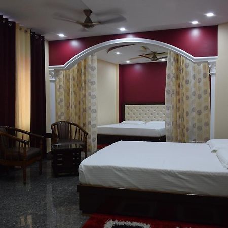 Khas Nagrota Hotel Sky Bule & Restaurant מראה חיצוני תמונה