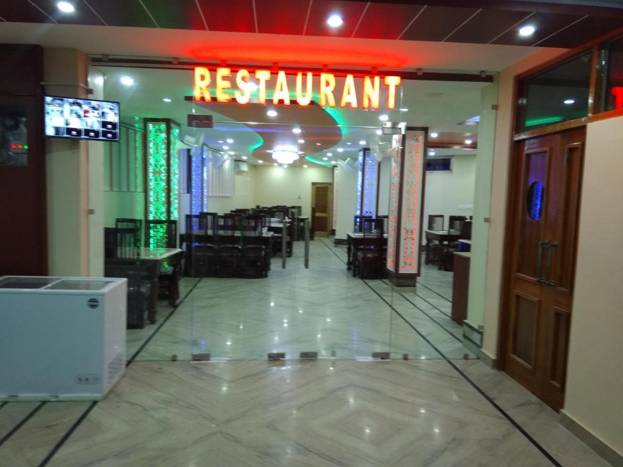 Khas Nagrota Hotel Sky Bule & Restaurant מראה חיצוני תמונה
